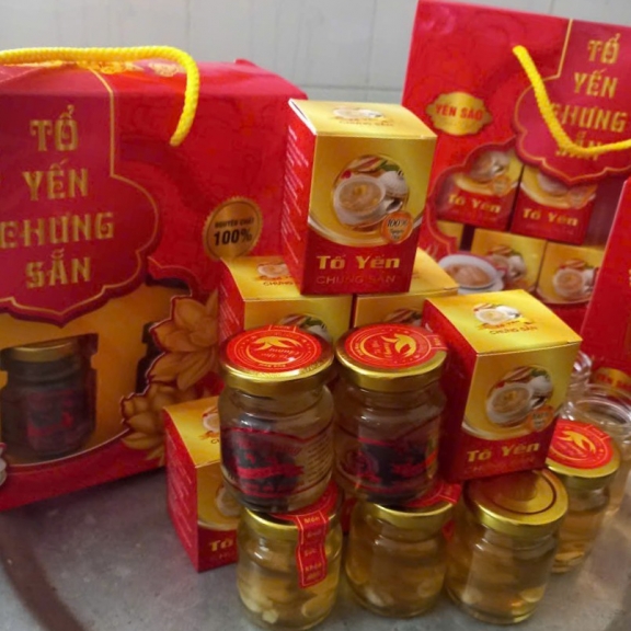 Set quà tặng biếu - Hộp hũ yến chưng sẵn